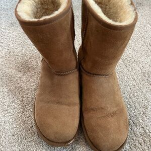 UGG Classic Short ll
